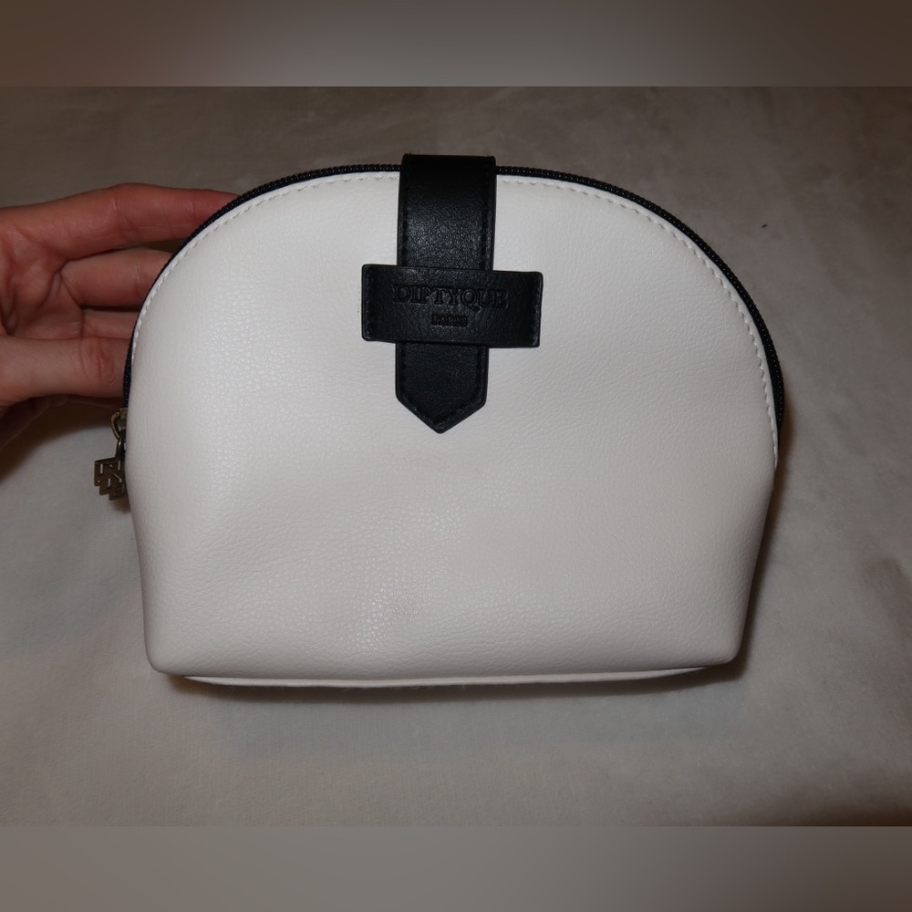 White and Black Diptiyque Cosmetics / Toiletries Zip Up Bag